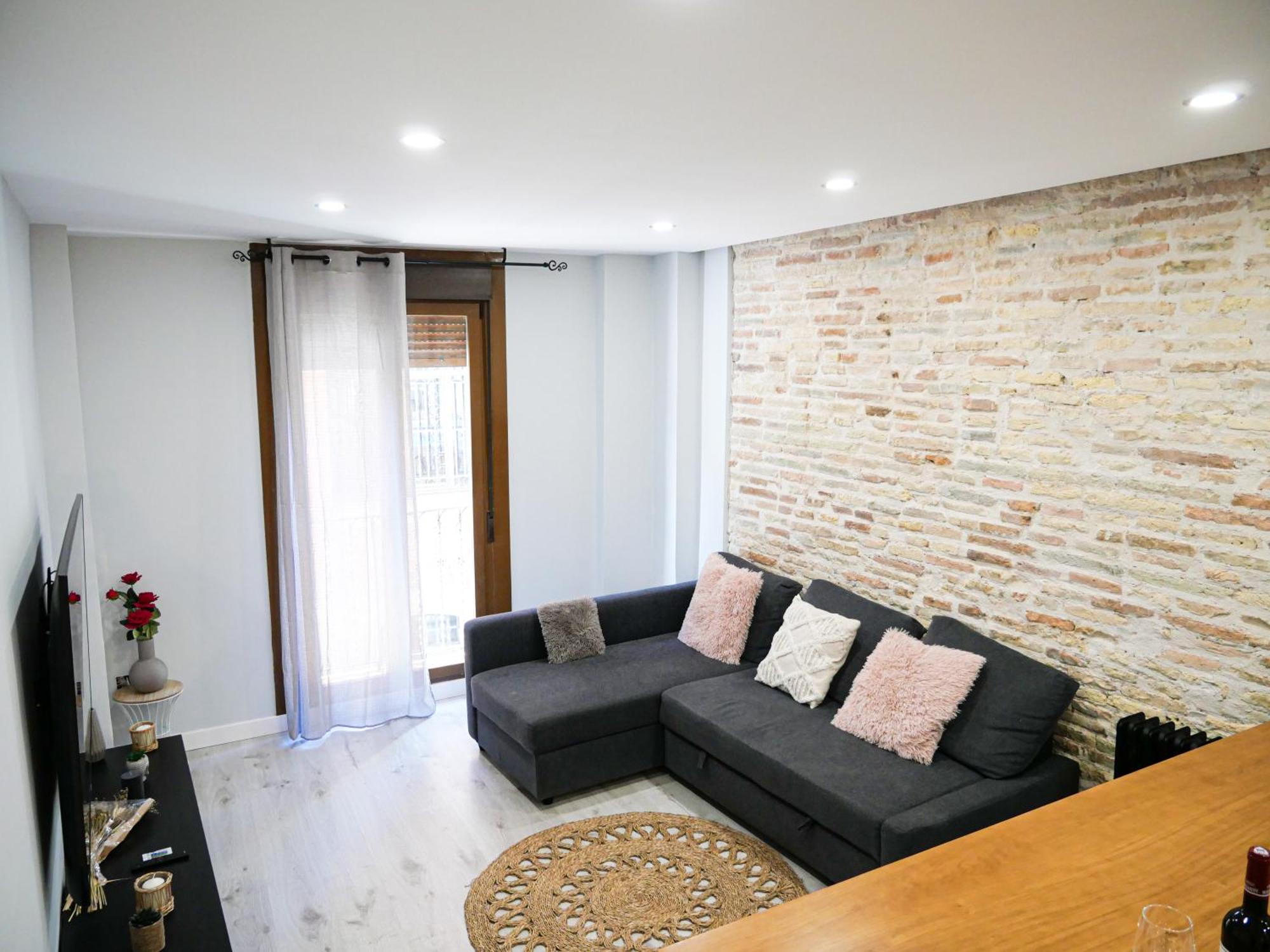 Espacioso Apartamento En El Centro De Pamplona Eksteriør billede
